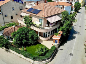 Apartments Eva